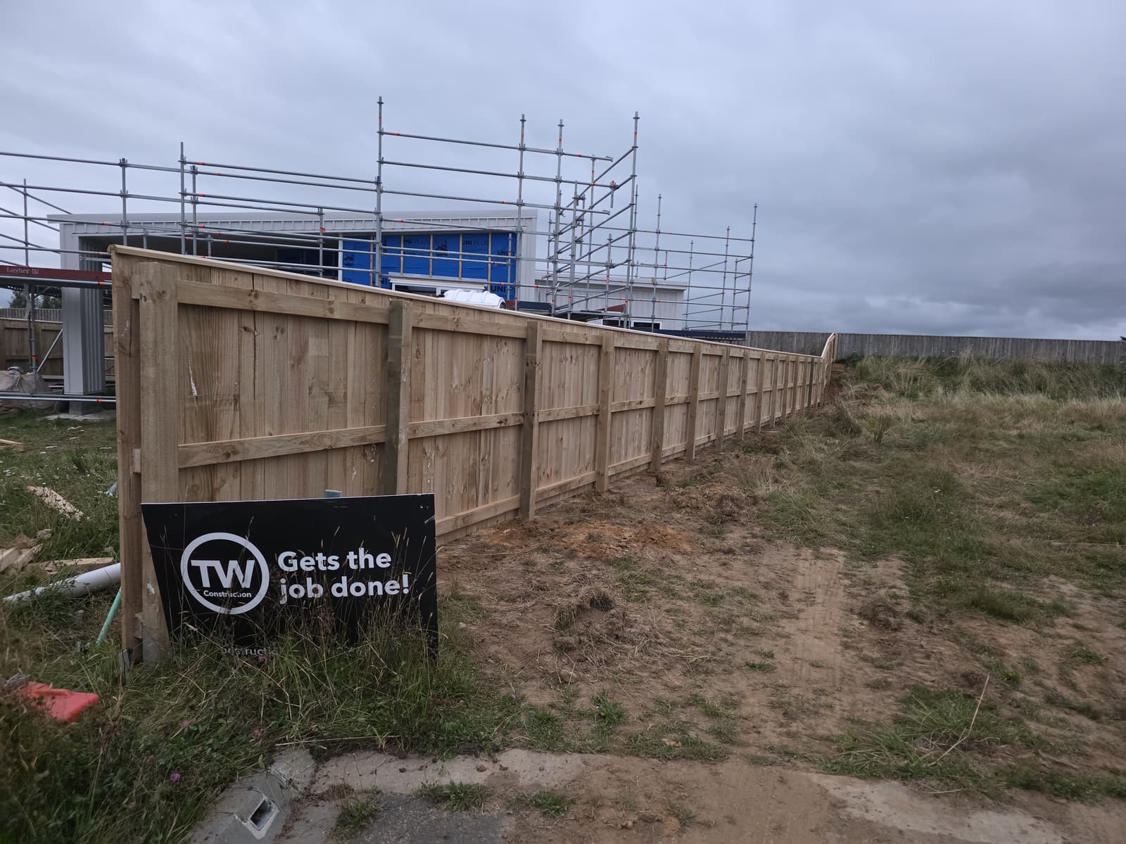 Timber Paling Boundary Fence